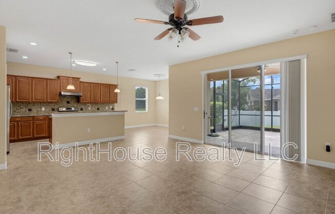 5244 ROYCE DR