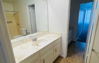 2 beds, 2 baths, 1,100 sqft, $1,495