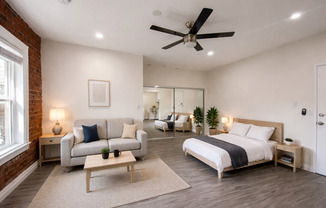 Flint 301 S Kenmore LLC