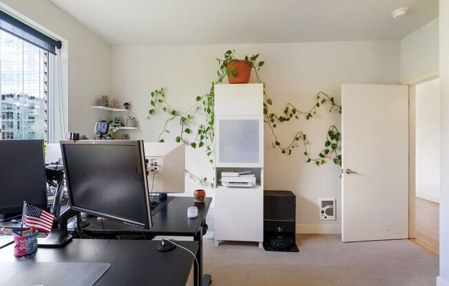 2 beds, 2 baths, $2,495, Unit UNIT # 302