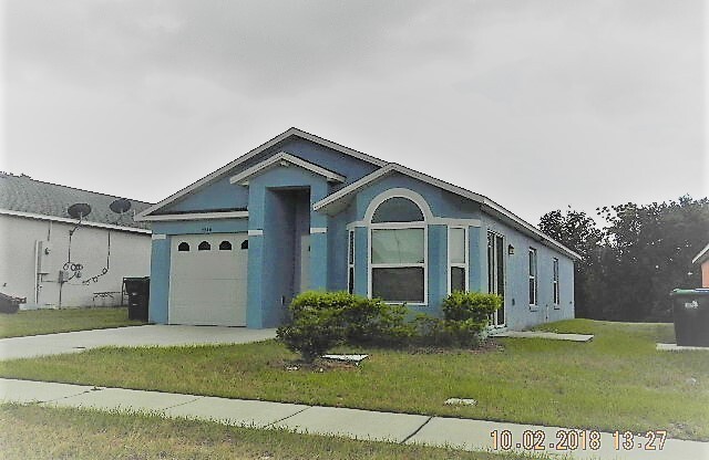 Single Family Home in Silver Pines Pointe, Orlando