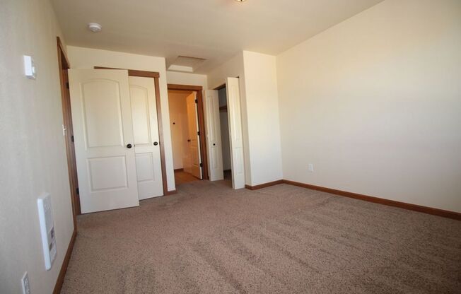 2 beds, 2 baths, $995, Unit Unit K