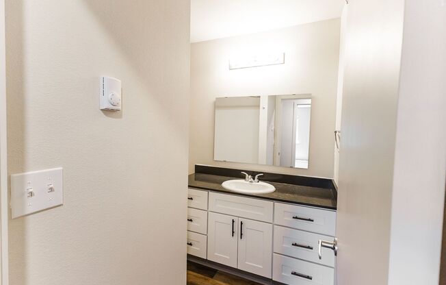 1 bed, 1 bath, 500 sqft, $1,440, Unit N-202