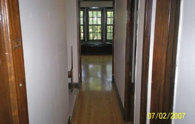 Studio, 1 bath, 450 sqft, $1,140, Unit Unit #D
