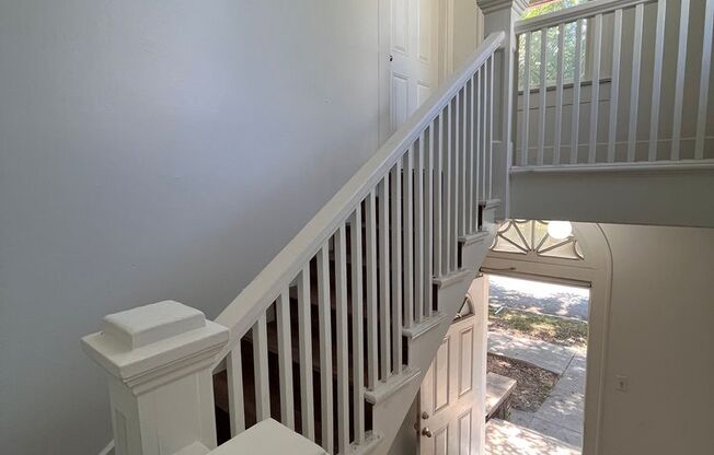 3bed/1bath Duplex on West Campus - Walk to class
