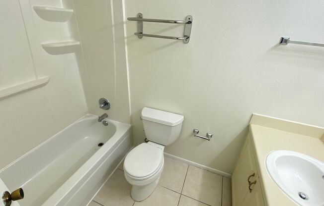 2 beds, 2 baths, $1,750, Unit # 206