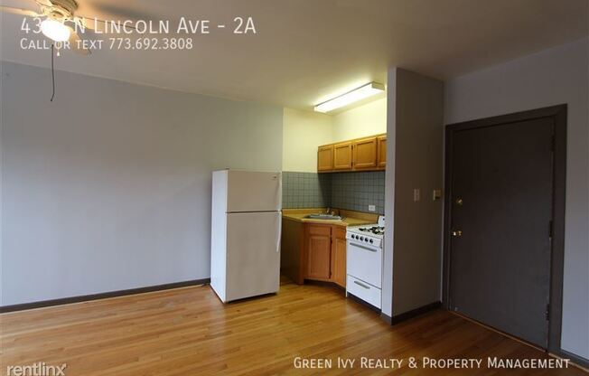 4307 N Lincoln Ave 2E