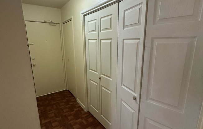 8050 S DREXEL AVE