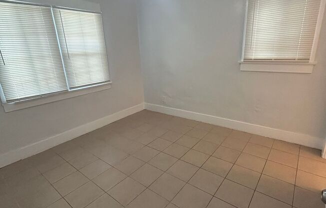 1 bed, 1 bath, $500, Unit 1479