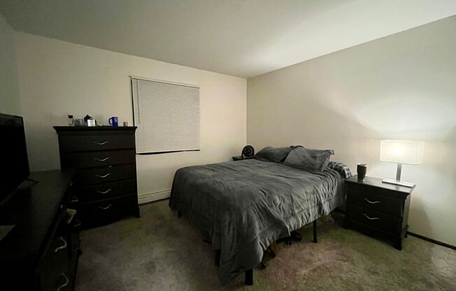 1 bed, 1 bath, $1,025, Unit 41