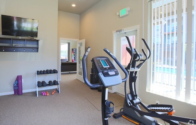 2 beds, 2 baths, $1,625, Unit 319