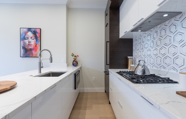 577 MASSACHUSETTS AVE