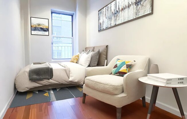 129 W 56 ST