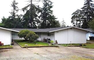 1126 Neil Street NE