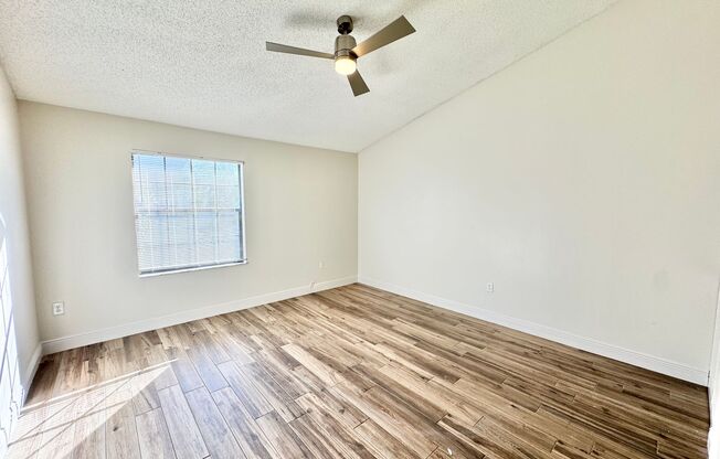 2 beds, 2.5 baths, $2,495, Unit #E