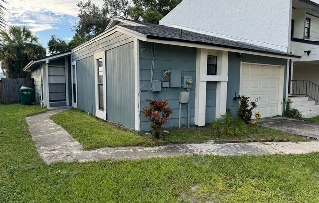 Cozy 3-bedroom, 2-bathroom home in heart of Tampa