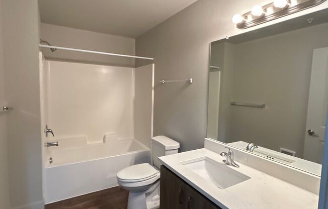 2 beds, 1 bath, $1,585, Unit B301