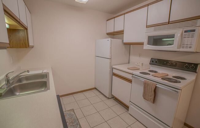 2 beds, 1 bath, 835 sqft, $875, Unit 1730-209