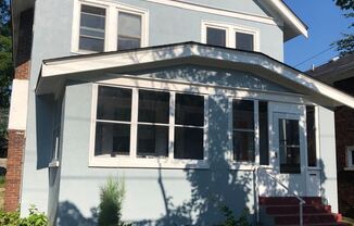 715 Benjamin Ave SE