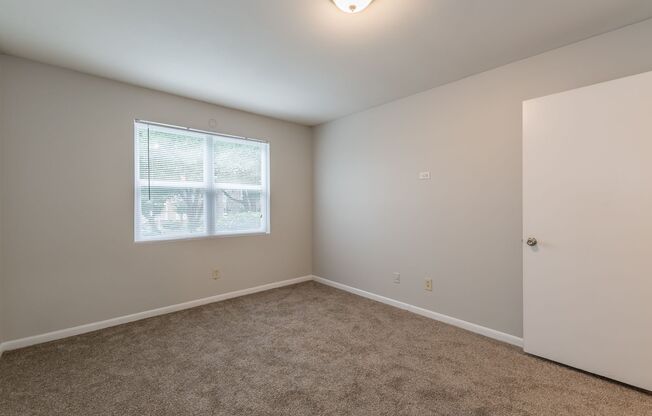 1 bed, 1 bath, 750 sqft, $1,110, Unit B-02