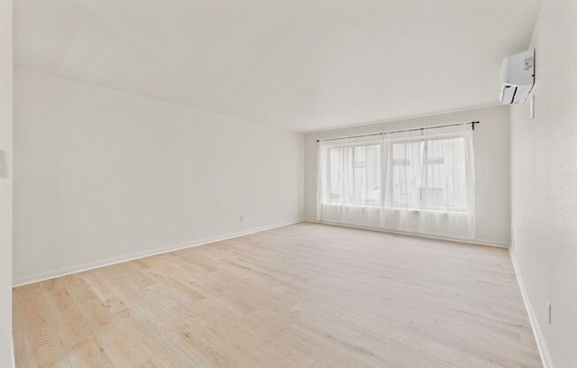 3 beds, 2 baths, 1,200 sqft, $1,250, Unit 308