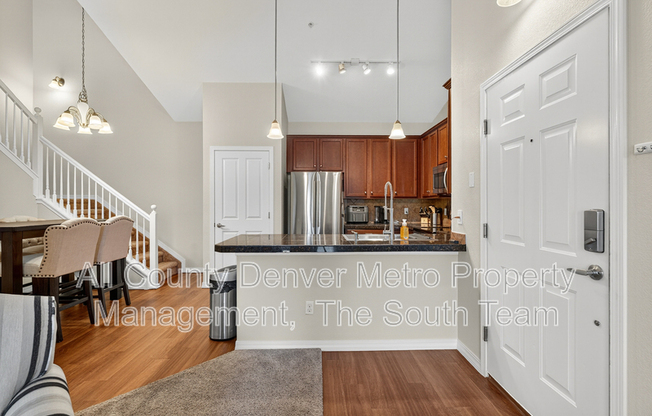 10061 W VICTORIA PL