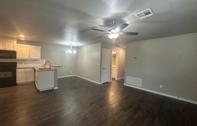 3 beds, 2 baths, $1,495