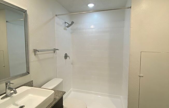 1 bed, 1 bath, 504 sqft, $999, Unit 134