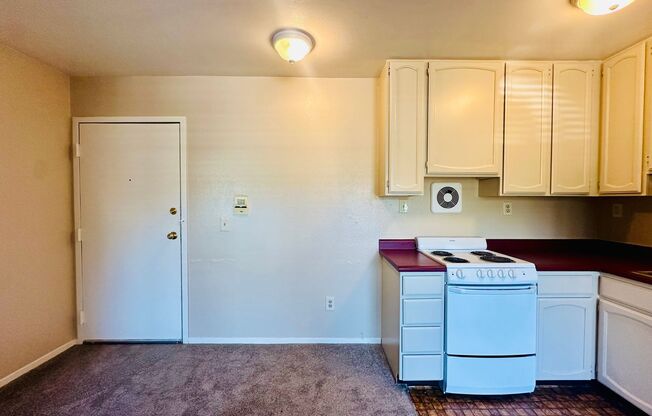 1 bed, 1 bath, 400 sqft, $1,475, Unit Unit 07