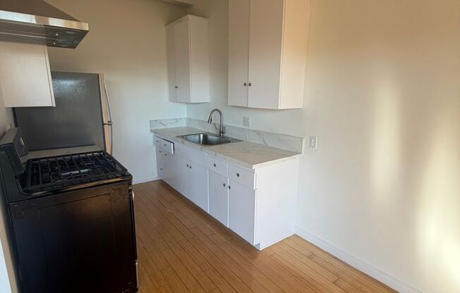 1 bed, 1 bath, 675 sqft, $2,245, Unit 20