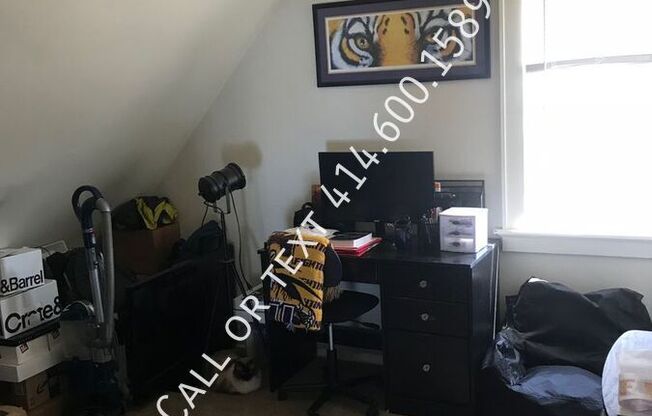 2572 N 66 ST