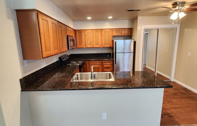 2 beds, 1 bath, 825 sqft, $1,820, Unit 205