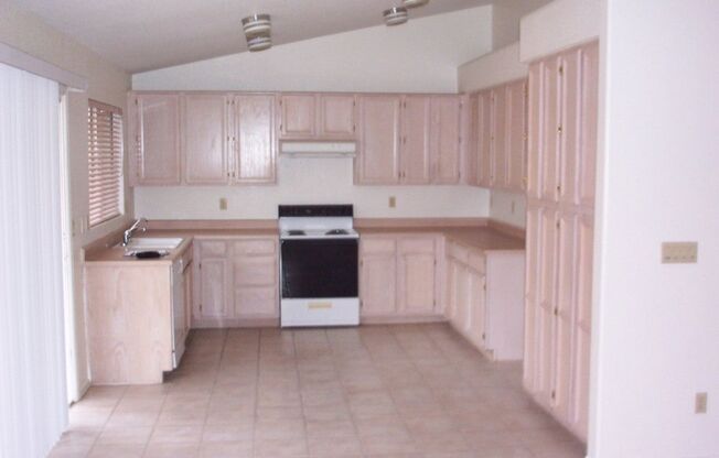 Charming 3 bedroom in Peoria!!