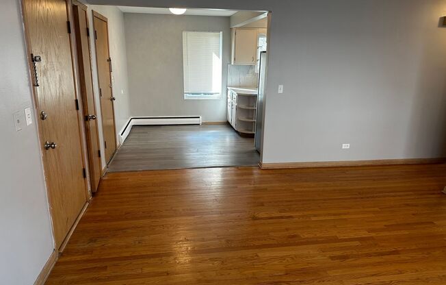 6788 N Sauganash