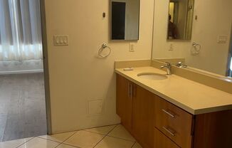 1 bed, 2 baths, $3,800, Unit #414