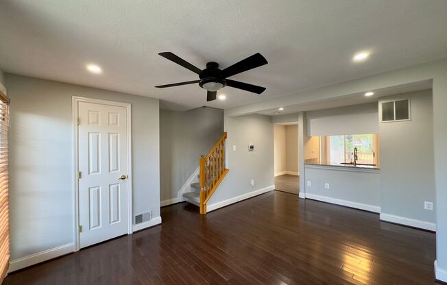 Charming 2 Bedroom/2 Bathroom Townhome in Windsor Mill, MD!