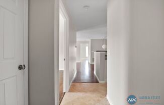 2 beds, 2 baths, $1,950, Unit UNIT 1517