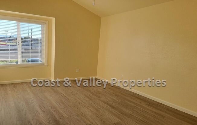 4 beds, 2.5 baths, 1,400 sqft, $3,000, Unit 980 Memorial Drive, Unit A, Hollister, CA 95023