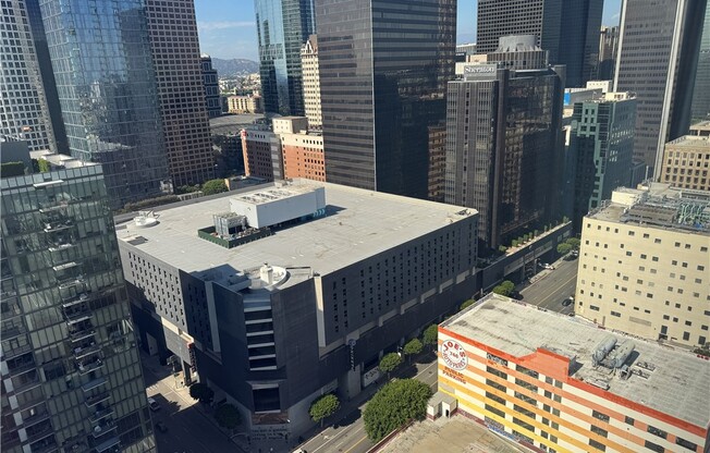 2 beds, 2 baths, 1,320 sqft, $4,100, Unit 2203