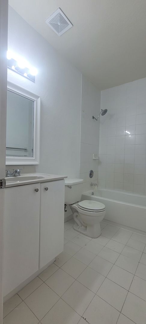 33 East 20th Street Apartments