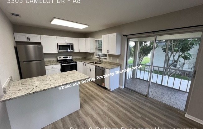 3305 CAMELOT DR