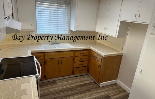 2 beds, 1.5 baths, 1,000 sqft, $2,300, Unit Apt. #05