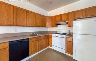 3 beds, 1 bath, $3,800, Unit 2