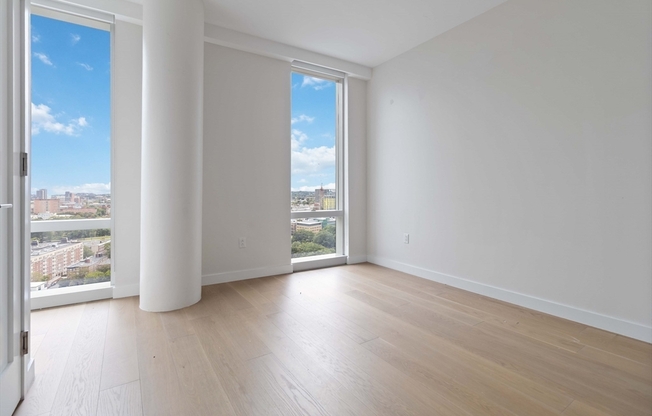 2 beds, 2 baths, 1,515 sqft, $7,900, Unit 20J