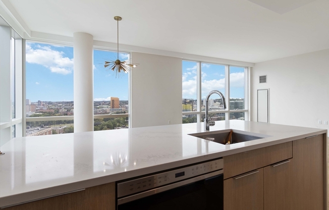 2 beds, 2 baths, 1,515 sqft, $7,900, Unit 20J