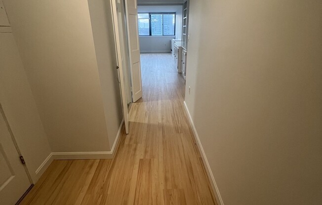 1 bed, 1 bath, 830 sqft, $3,100, Unit 10C
