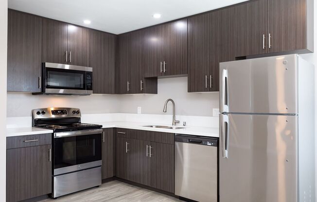 COMING SOON OCTOBER 10th!!! Renovated 2x1 in the Heart of El Cajon with Fenced Yard, AC, W/D, and Parking!