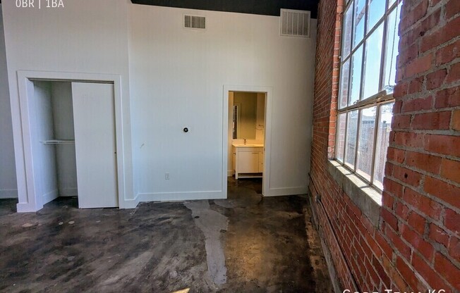 3200 Gillham Rd
