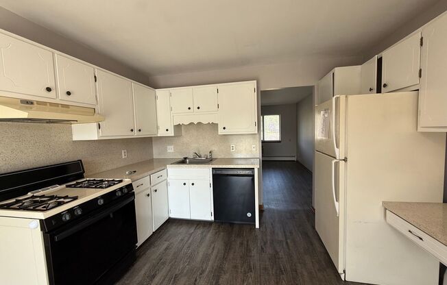 680 LK MICHIGAN DR NW