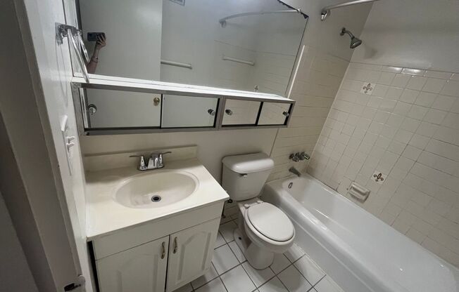 1 bed, 1 bath, $1,225, Unit 211